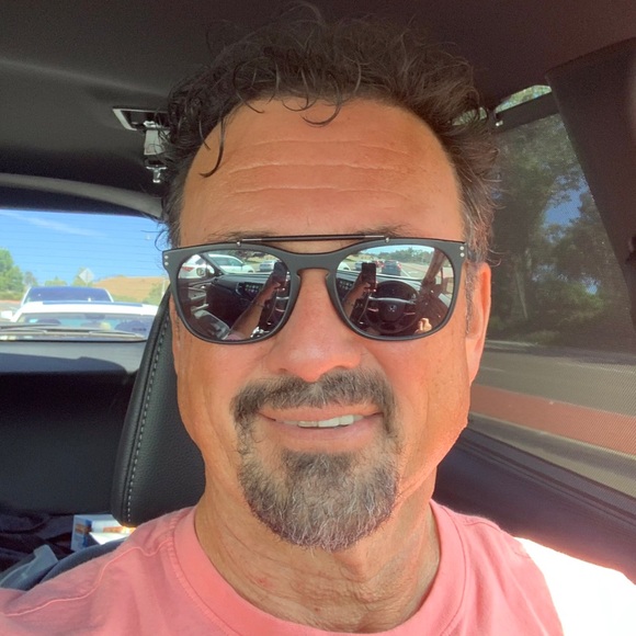 Meet your Posher, Victor - Picture 2 of 2